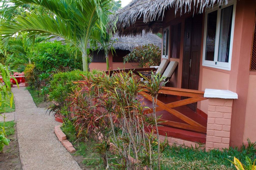 Hotel Edena Kely à Mahajanga Extérieur photo