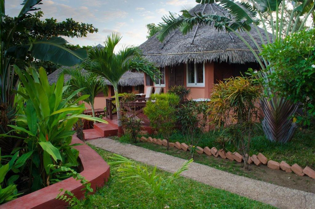 Hotel Edena Kely à Mahajanga Extérieur photo
