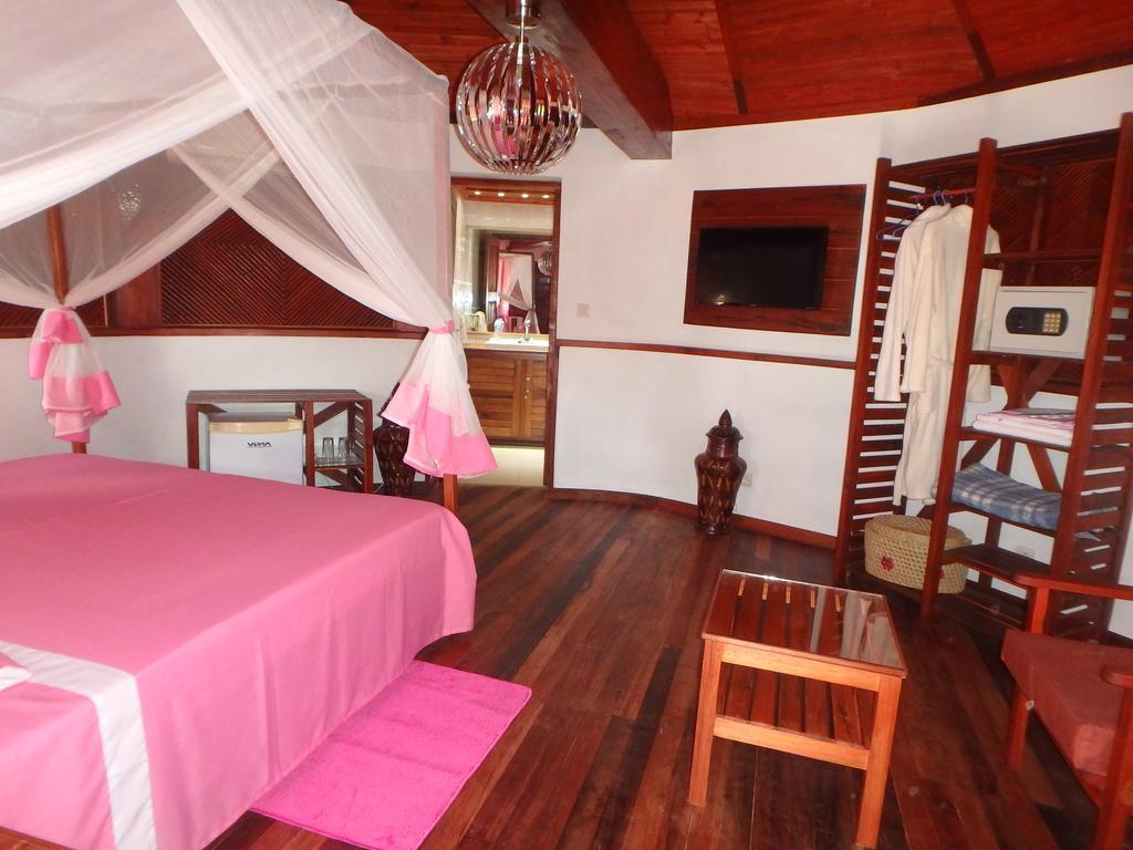 Hotel Edena Kely à Mahajanga Extérieur photo