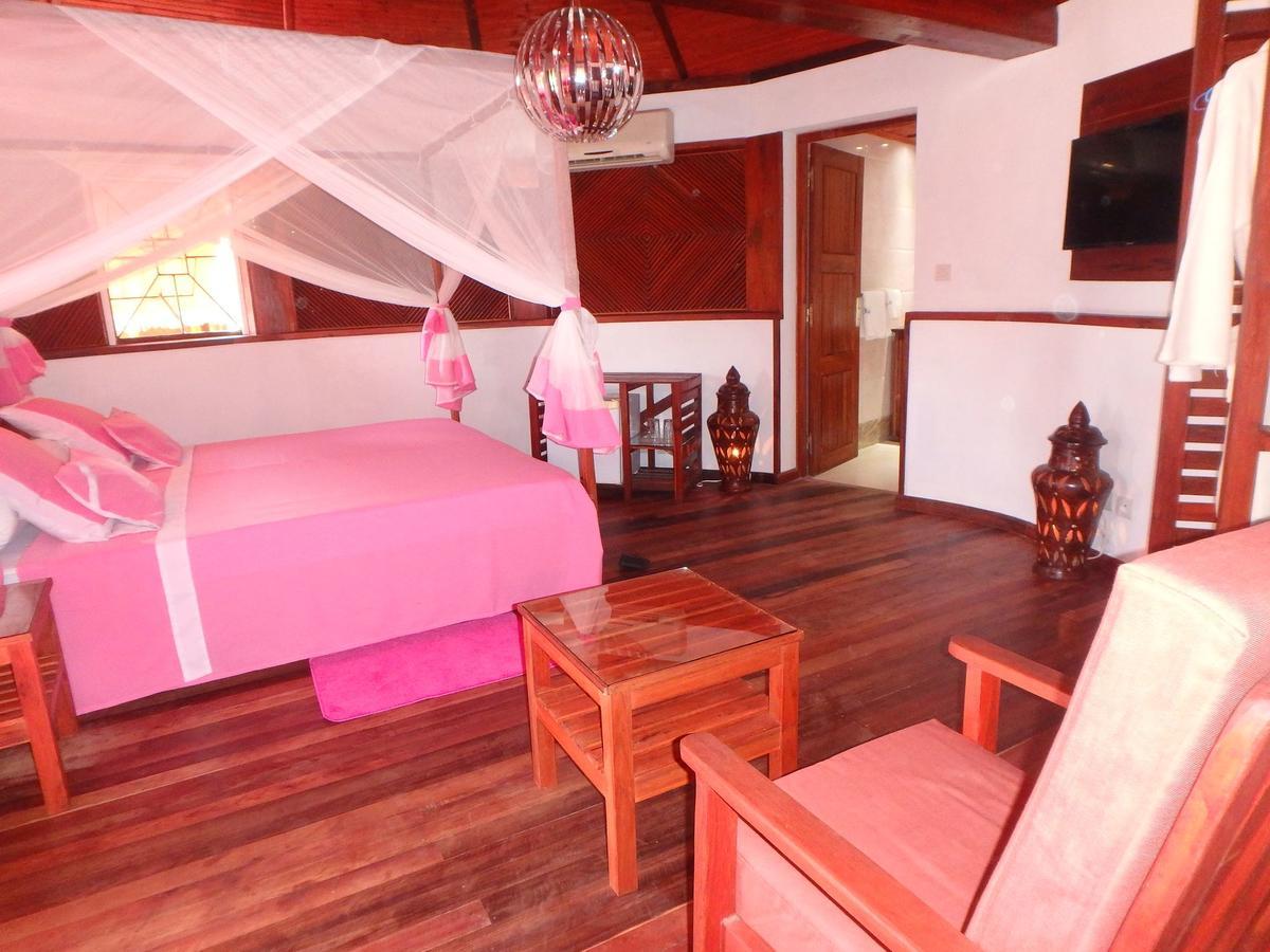 Hotel Edena Kely à Mahajanga Extérieur photo